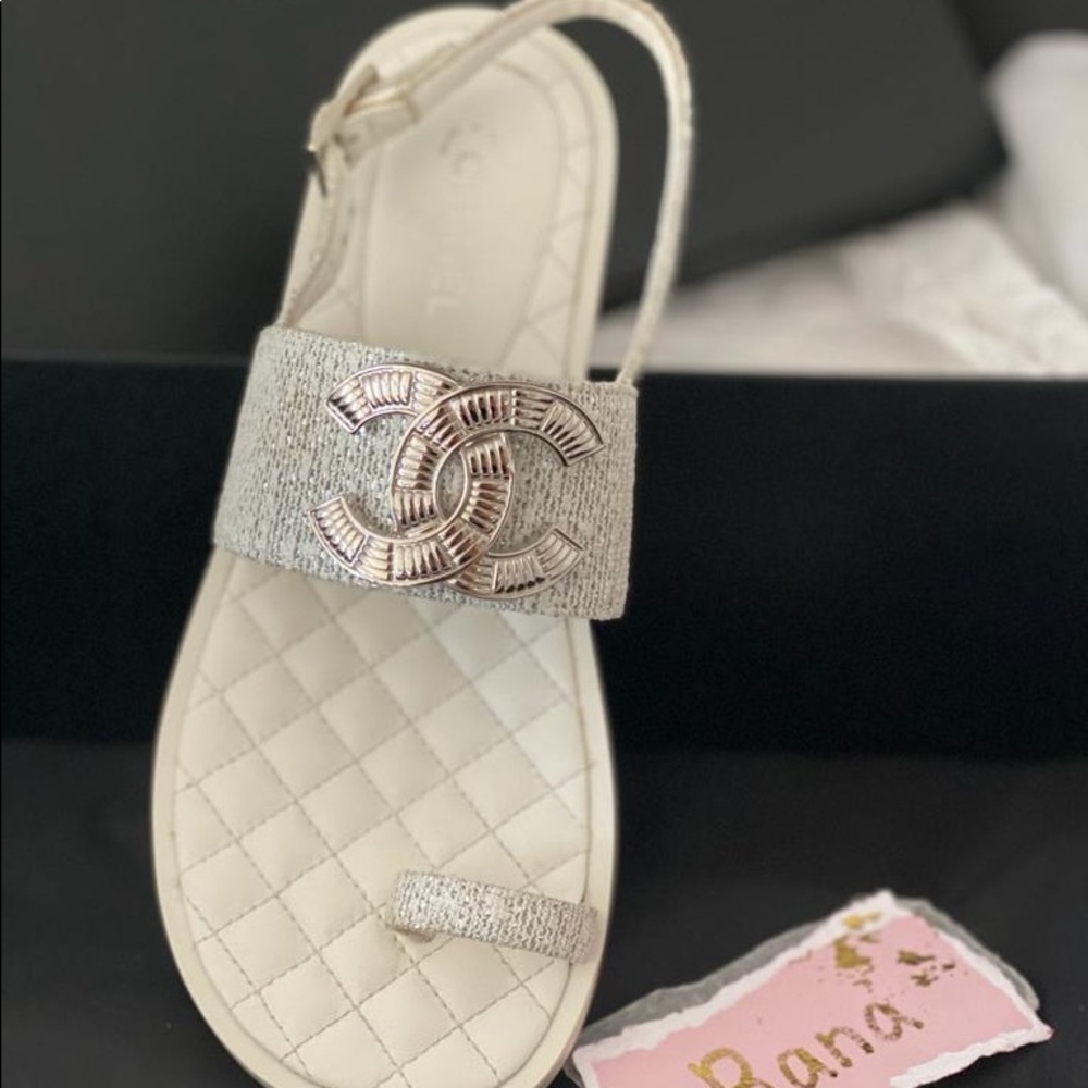 💓sold💓Chanel CC thong Sandal flat shoes silver